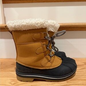 Like New - Cat & Jack Tan and Black Kids Snow Boots (7-8 year old)